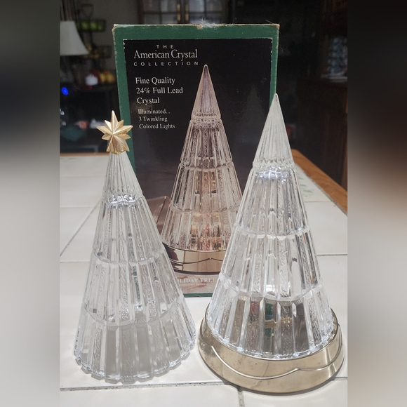 Holiday tree, American crystal collection 24% full Lead Crystal with lights Plus - Picture 1 of 4
